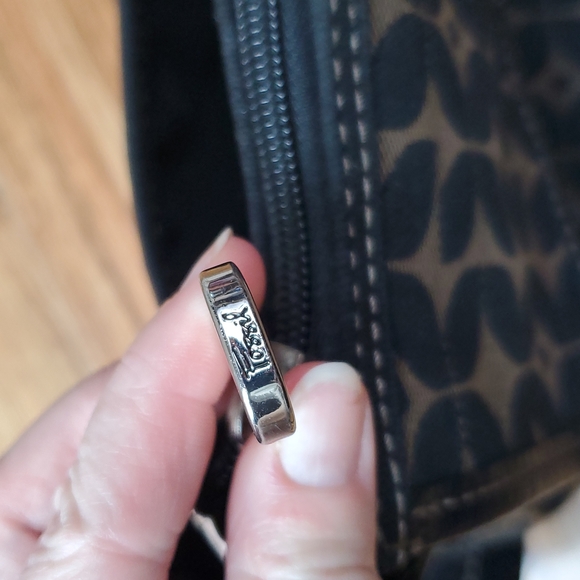 FOSSIL Medium size adjustable strap handbag with coffee brown and black pattern - Picture 4 of 11